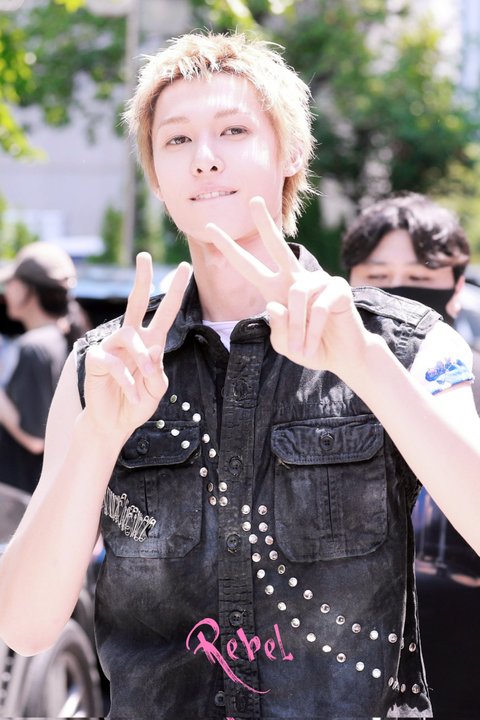 코르티스에 마틴 주훈 라이즈 앤톤 닮았네