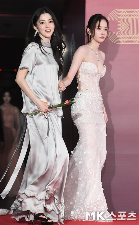 오늘자 부산 국제영화제 레드카펫 모음