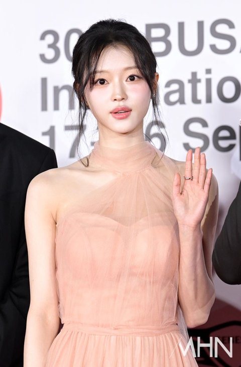 오늘자 부산 국제영화제 레드카펫 모음