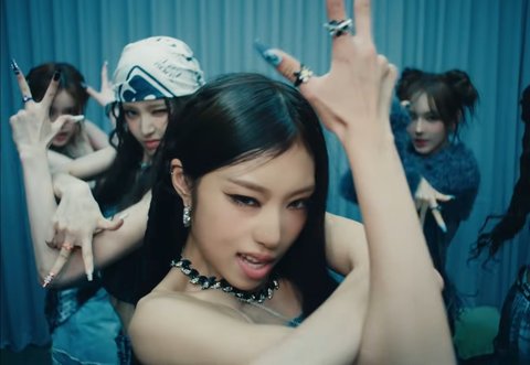 이즈나 신곡 맘마미아 어때?!!