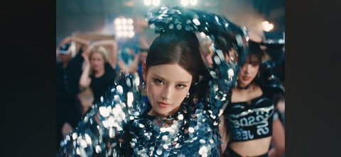 이즈나 신곡 맘마미아 어때?!!