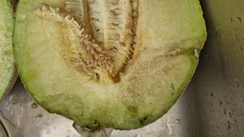 이마트몰에서 멜론을 선물했는데 다 썩은걸보냈어요