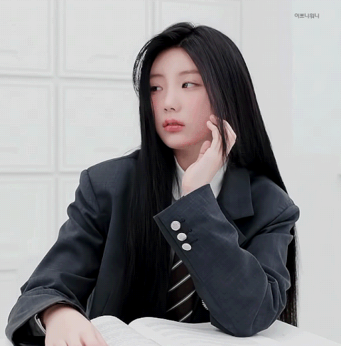 머리숱부자 여돌들 (안유진, 원희, 제니..)