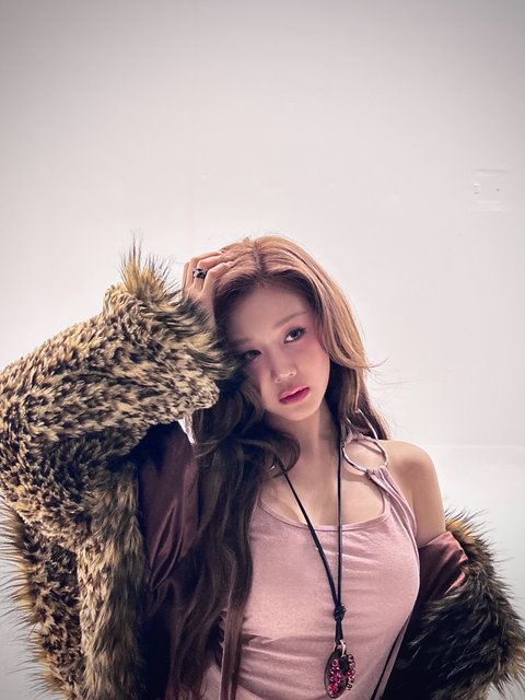 파리타 이번 활동 때 제발 이 의상 꼭 입혀주세 YGㅠㅠ