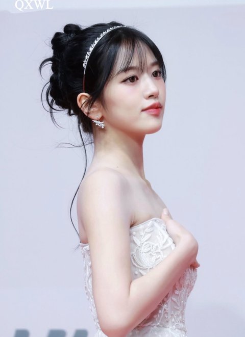 안유진은 4년째 연말mc하면서