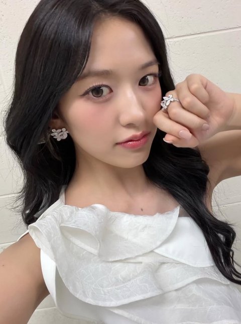 안유진은 4년째 연말mc하면서