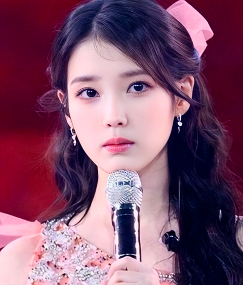 아이유 이 짤 진짜 예쁘다