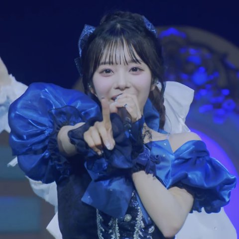 이거 블러셔 뭐임? 비슷한거라도..