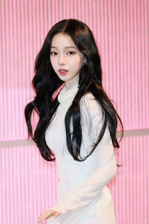 카리나 오늘 개예쁘다