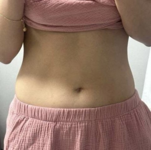 허리 얇은 편이죠?