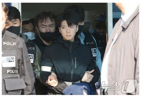 다들봤어? 이사람 심리 분석 가능?
