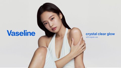 150년만에 바셀린 첫 엠버서더 제니