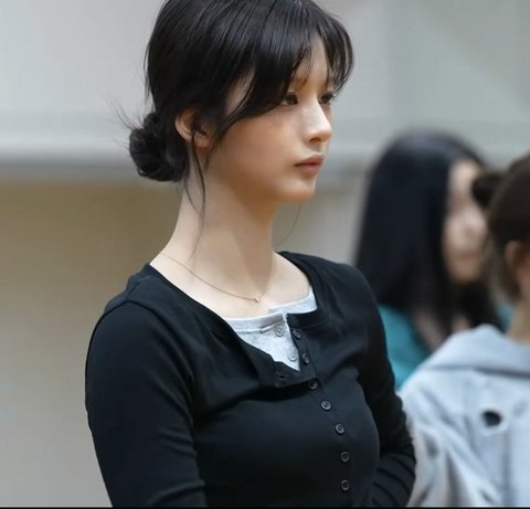 엔믹스 설윤 맨날 착용하는 목걸이