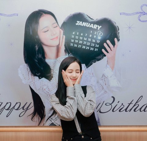 블핑한테 다 뒤집어씌우는건 좀 아니지 않냐
