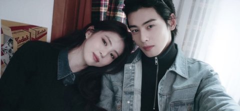 아니 근데 한소희 개신기한게