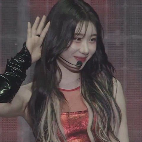 있지 채령 앞머리 미쳤네