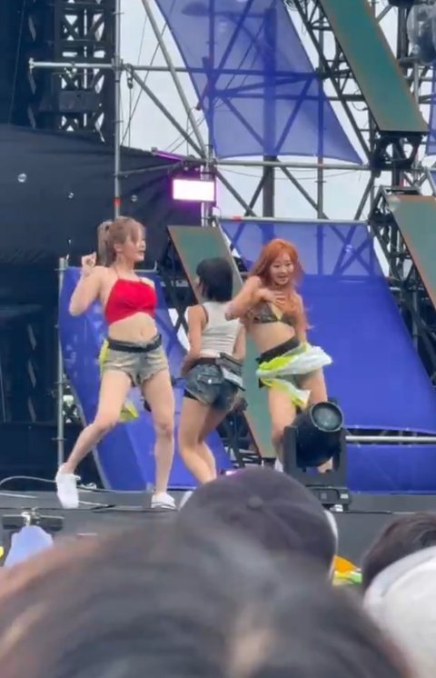 키오프 워터밤 서울 의상