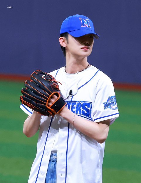 최강야구 시구 반응좋은 투바투 연준