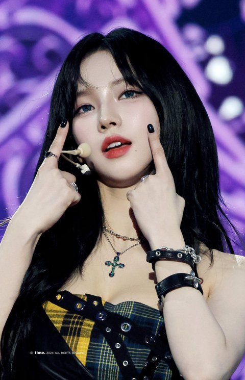 카리나 이날 ㅈㄴ 이쁨