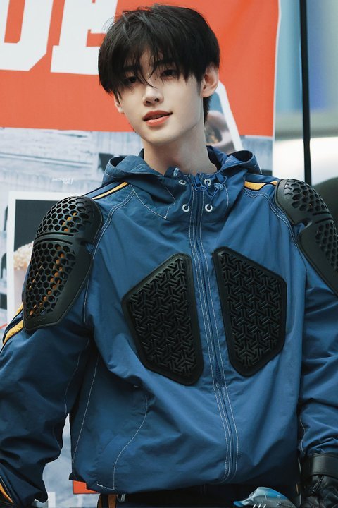 오늘 엔하이픈 02들 ㅈㄴ 잘생겼다