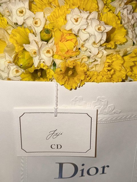 지수 아직도 디올한테 특급 대우 받음