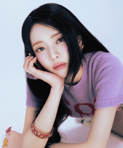 유나 솔로 티저 방금 봤는데