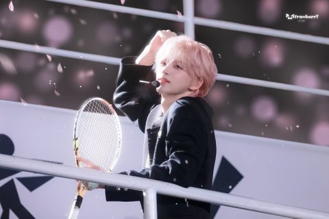 핑크헤어가 가장 잘 어울리는 남돌