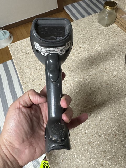 쿠팡을 이용한지 5년 주문한 박스속에 낮선 녀석이 들어가 있다…