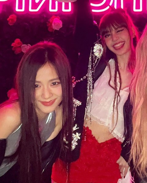 지수 리사 대단하네