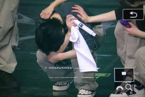 오늘 박성훈 콘서트에서 펑펑 운거 봄?