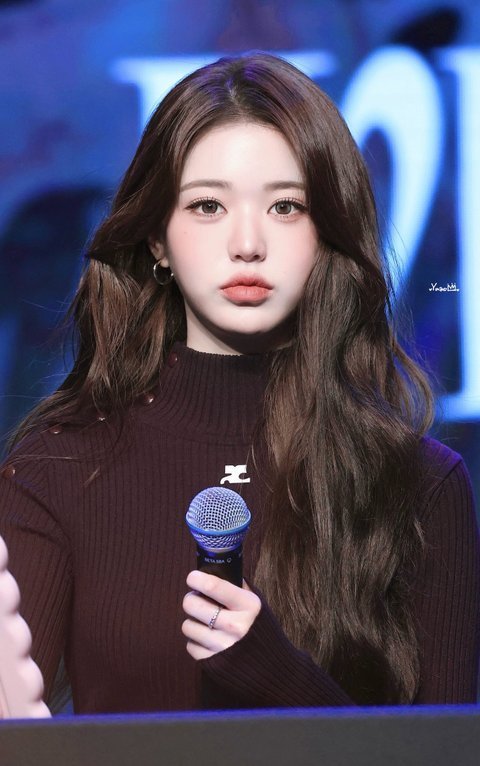 장원영 요즘 왜 자꾸 과하게 화장하지