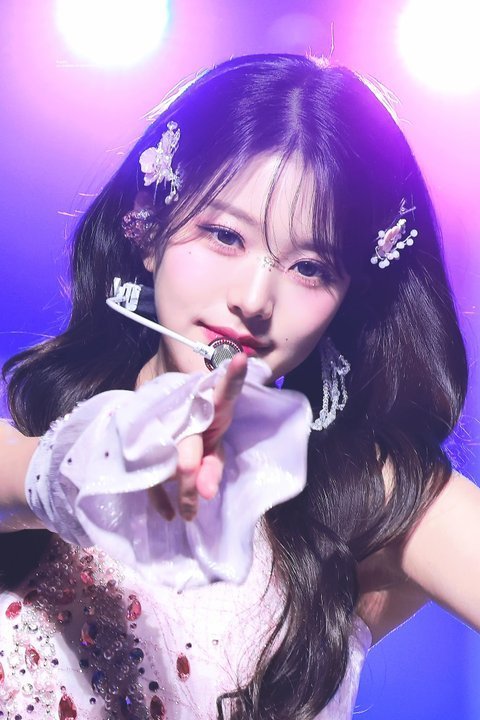 장원영 요즘 왜 자꾸 과하게 화장하지