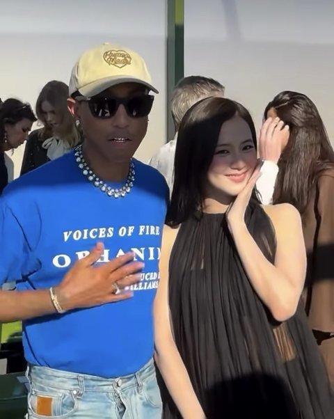 지수 아직도 디올한테 특급 대우 받음