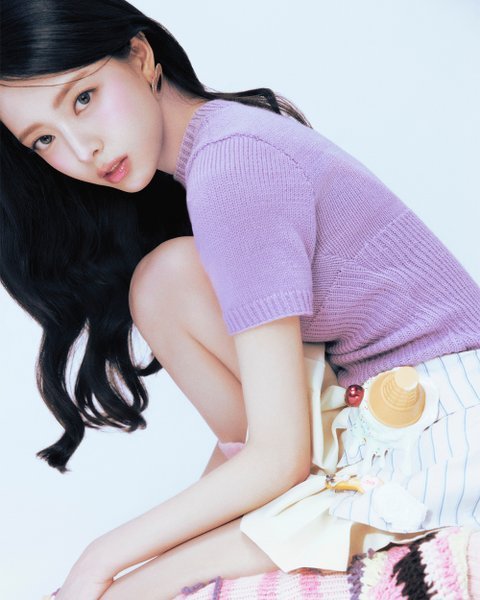 유나 솔로 티저 방금 봤는데