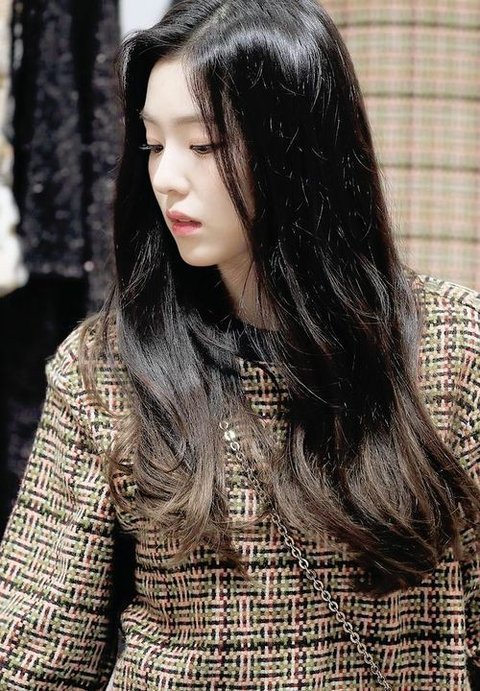 아이린은 데뷔초가 제일 예뻤었네